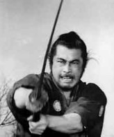 [Zdjcie z filmu "Yojimbo" Akiry Kurosawy]